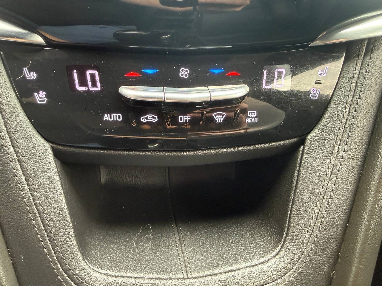 Used 2020 Cadillac XT6 Sport AWD/4WD image 42