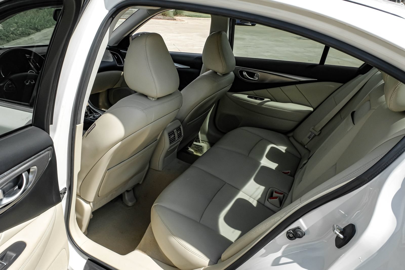 Used 2016 INFINITI Q50 3.0t Premium w/ Cargo Package RWD image 38