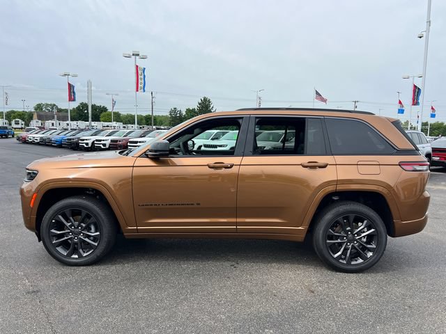 New 2026 Jeep Grand Cherokee Limited AWD/4WD image 4