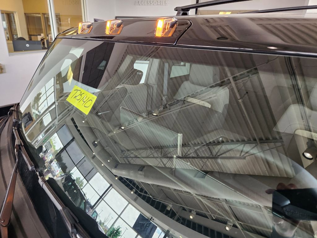 New 2025 GMC Hummer EV 3X w/ LPO, Illumination Package image 27