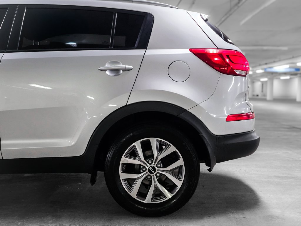 Used 2015 Kia Sportage LX FWD image 15
