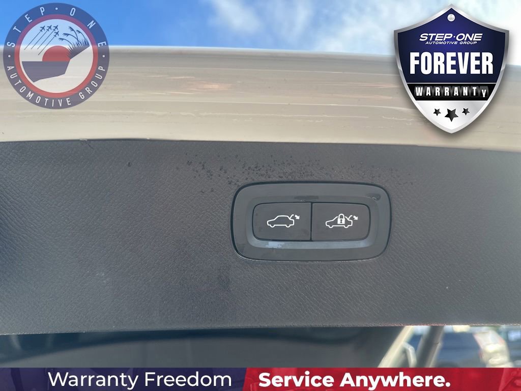 Used 2022 Volvo XC90 T6 Momentum w/ Advanced Package AWD/4WD image 20
