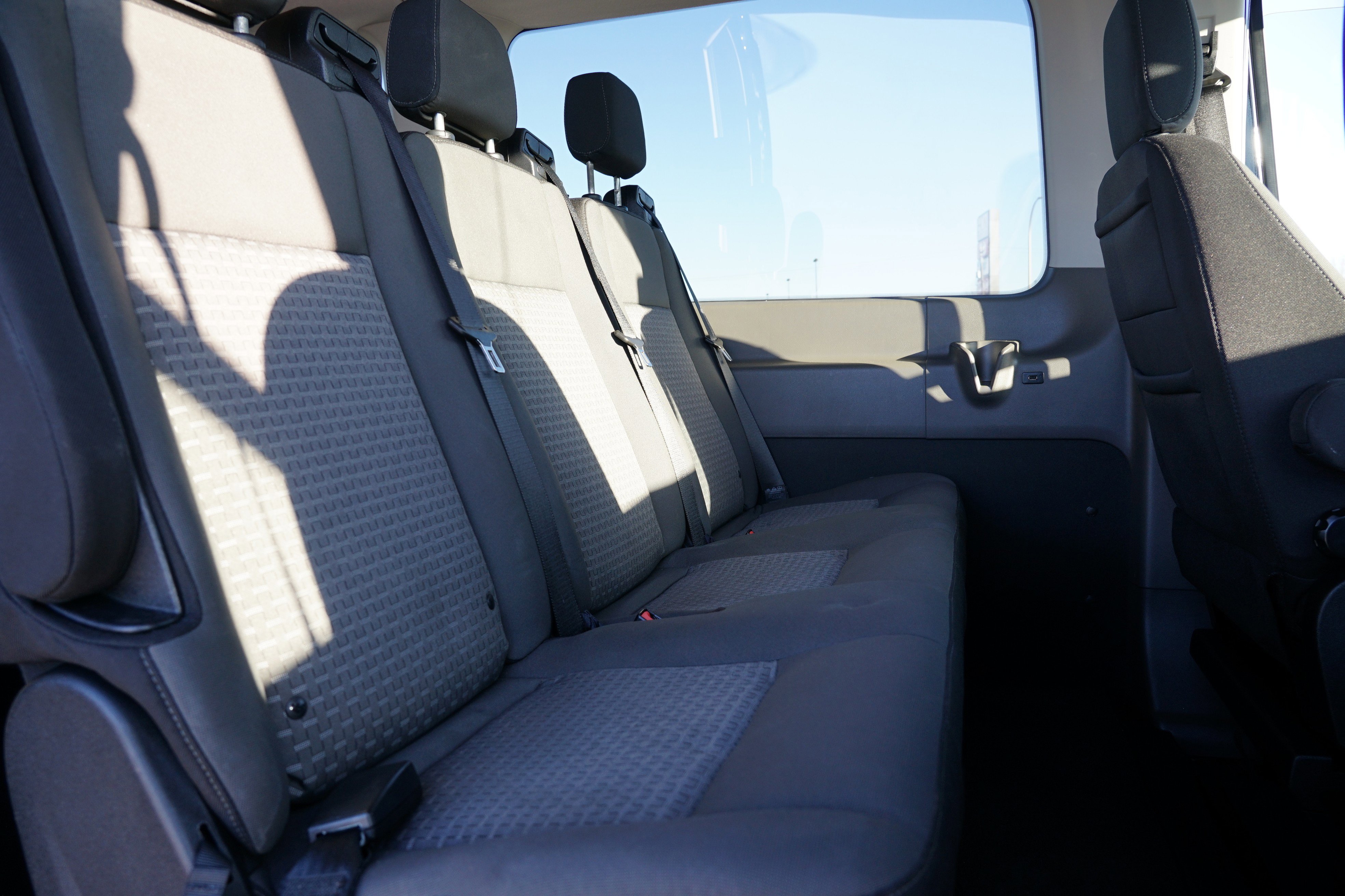 Used 2020 Ford Transit 350 XLT image 17
