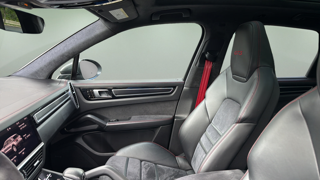 Used 2021 Porsche Cayenne GTS AWD/4WD image 21