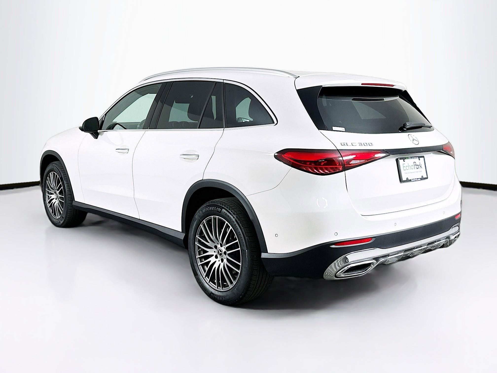 Used 2025 Mercedes-Benz GLC 300 image 5