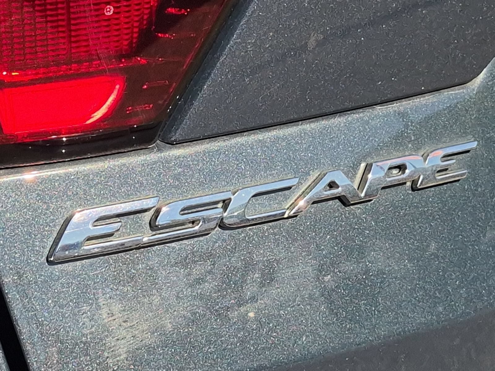 Used 2019 Ford Escape SE FWD image 14