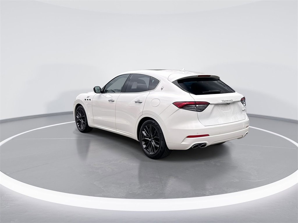 New 2024 Maserati Levante GT Ultima image 5