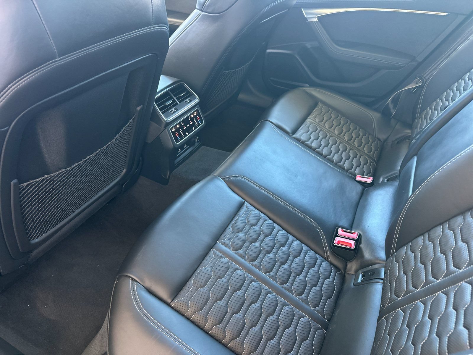 Used 2022 Audi RS 6 AWD/4WD image 12