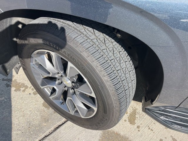 Used 2021 Chevrolet Suburban LS w/ Driver Alert Package image 30