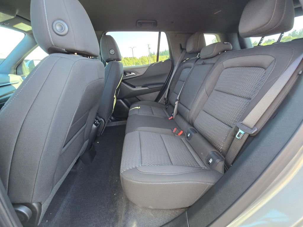 New 2026 Chevrolet Equinox LT image 12