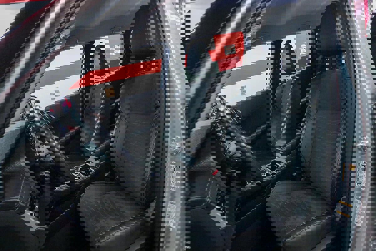 Used 2024 Mitsubishi Outlander SE image 10