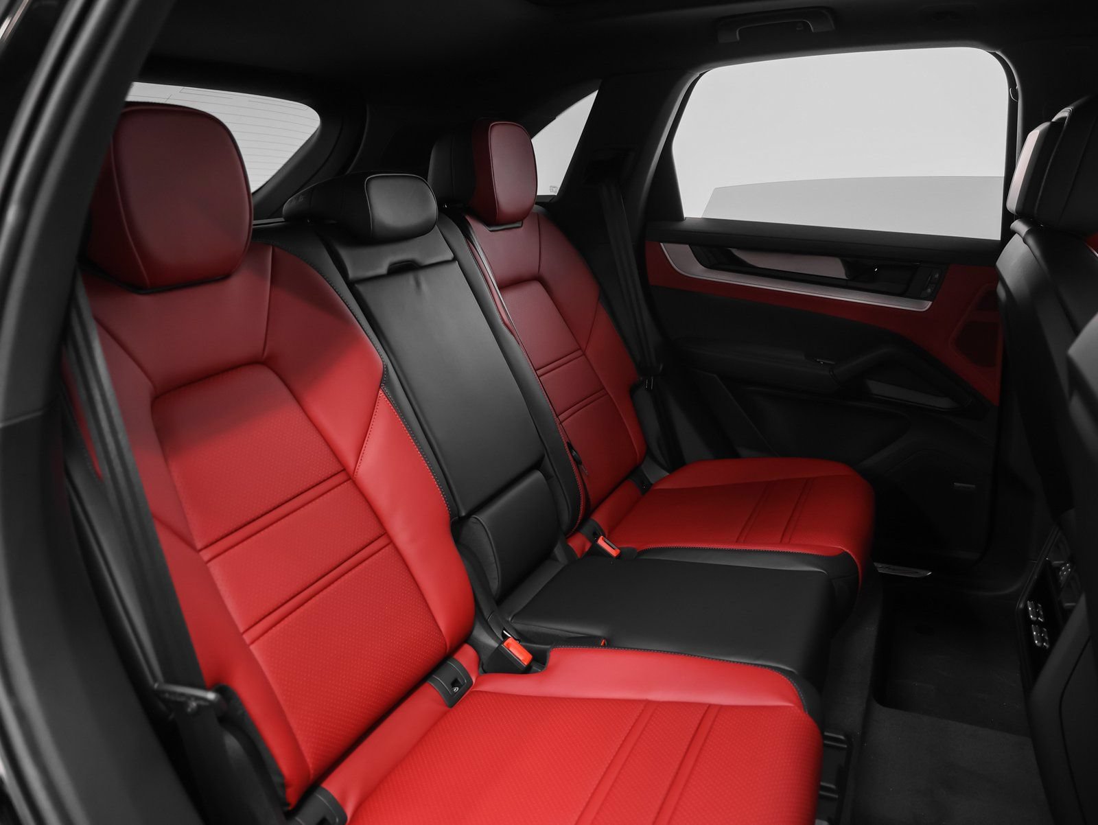 Certified 2026 Porsche Cayenne E-Hybrid AWD/4WD image 26