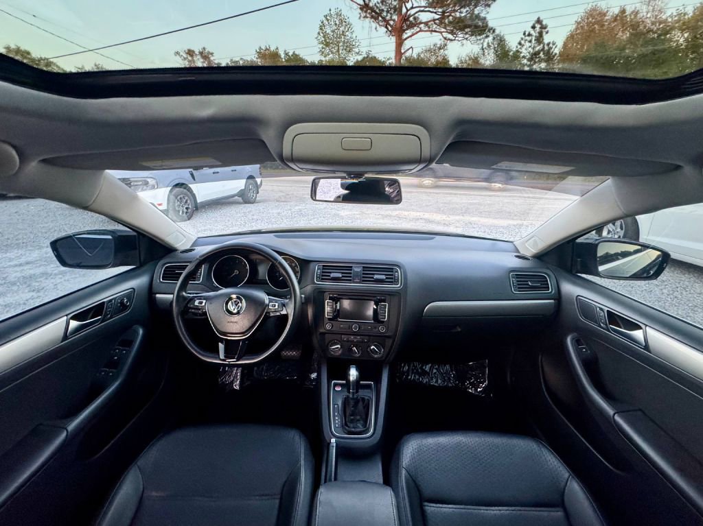 Used 2015 Volkswagen Jetta SE FWD image 11