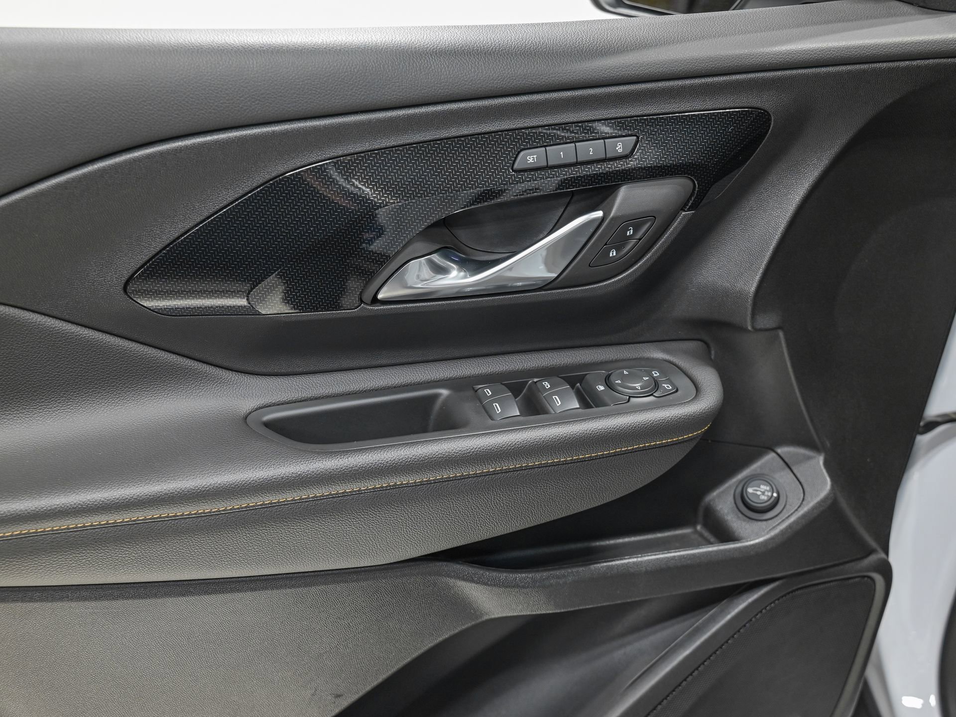 Used 2022 GMC Terrain AT4 w/ Infotainment Package II image 13