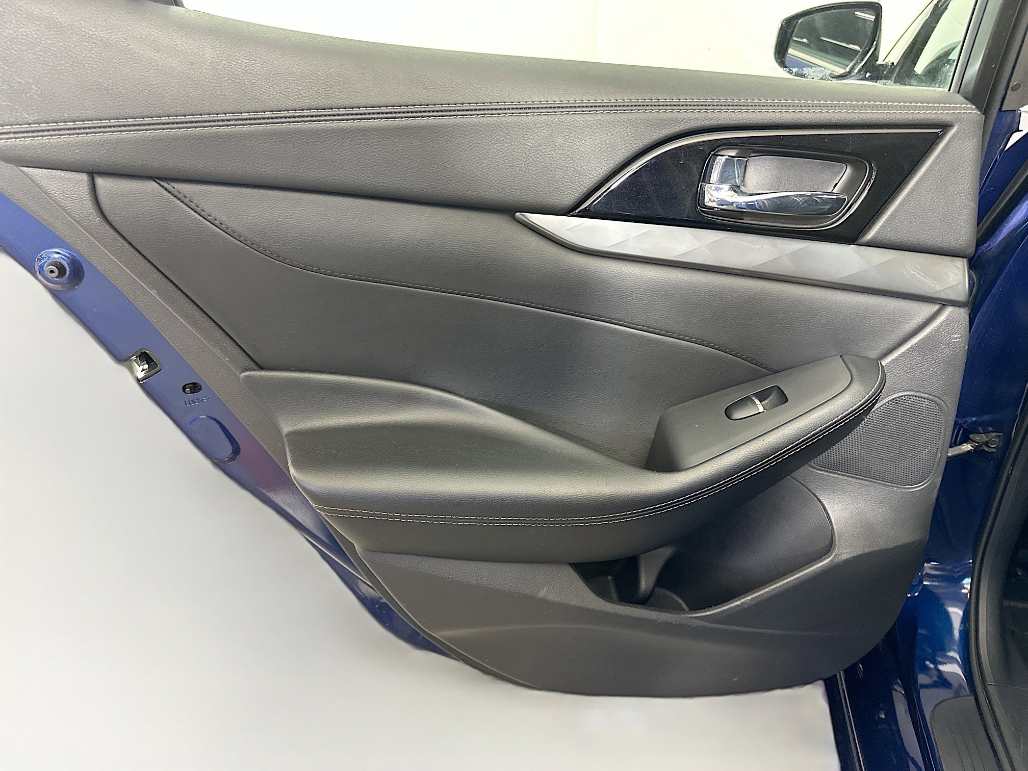 Used 2022 Nissan Maxima SV w/ Floor Mat Group image 26