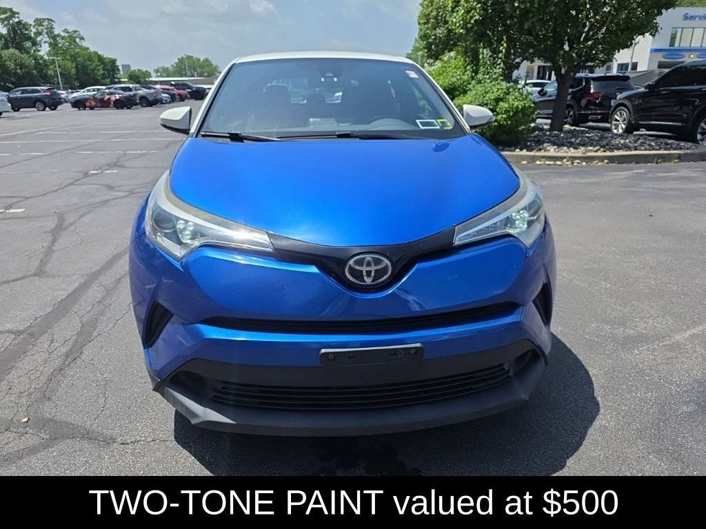 Used 2018 Toyota C-HR XLE FWD image 2
