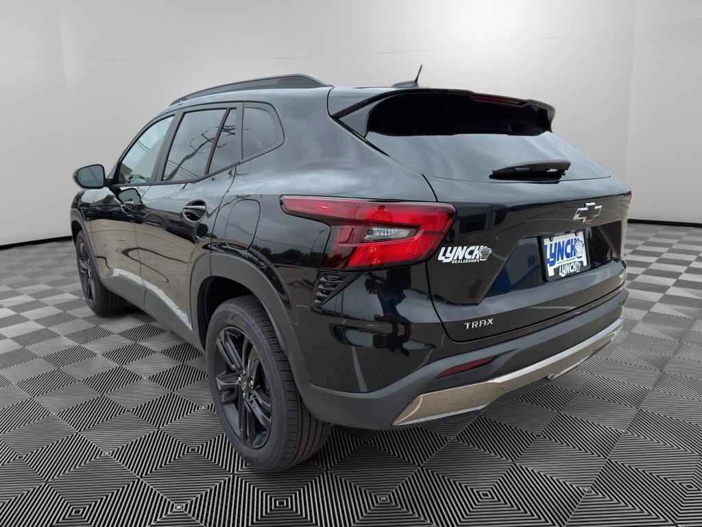 New 2026 Chevrolet Trax ACTIV w/ Driver Confidence Package FWD image 3