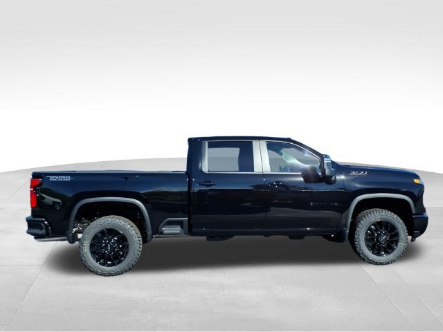 New 2026 Chevrolet Silverado 3500 LT w/ Trail Boss Package AWD/4WD image 2