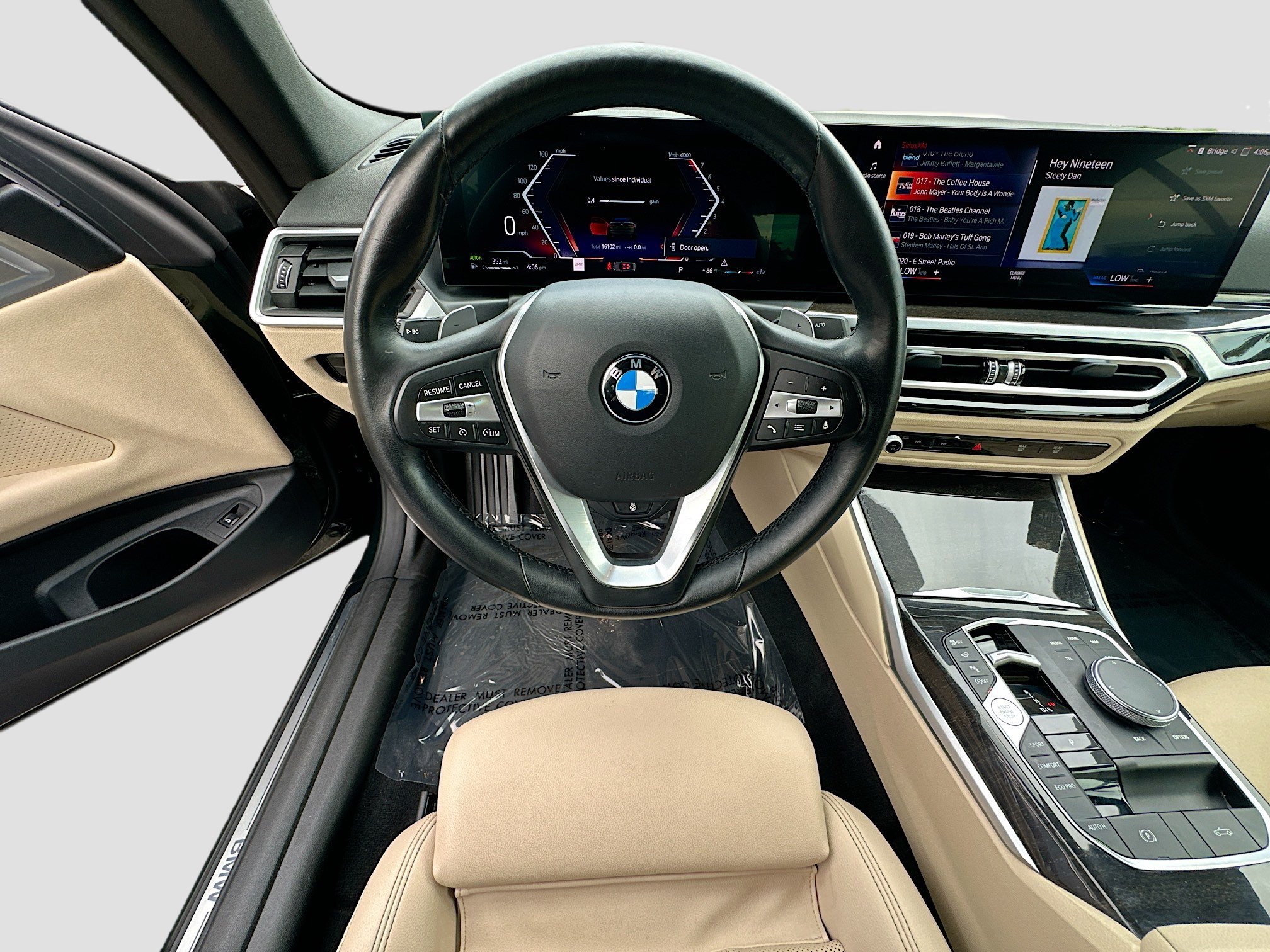 Used 2024 BMW 430i Convertible w/ Premium Package RWD image 19