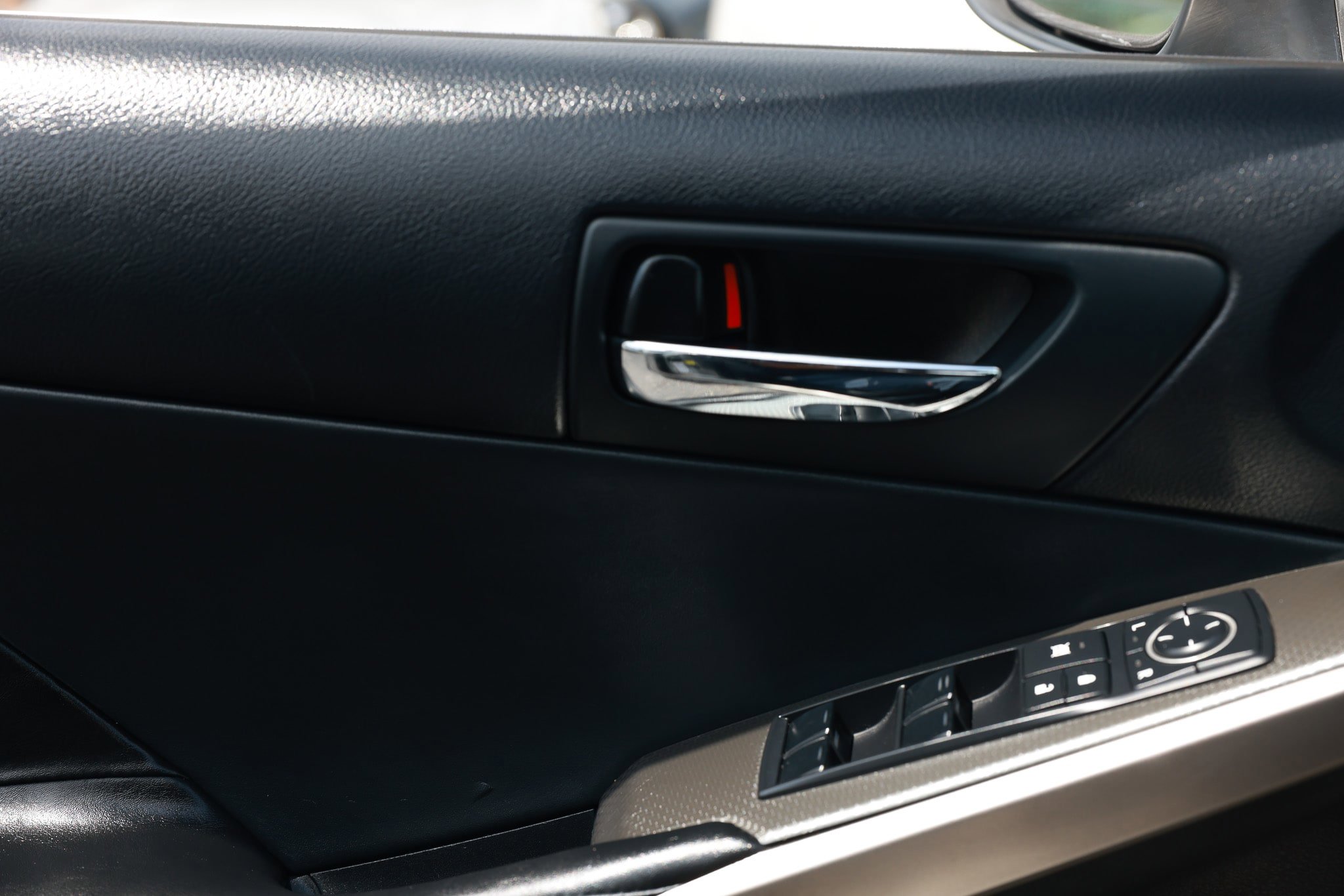 Used 2016 Lexus IS 350 RWD image 47