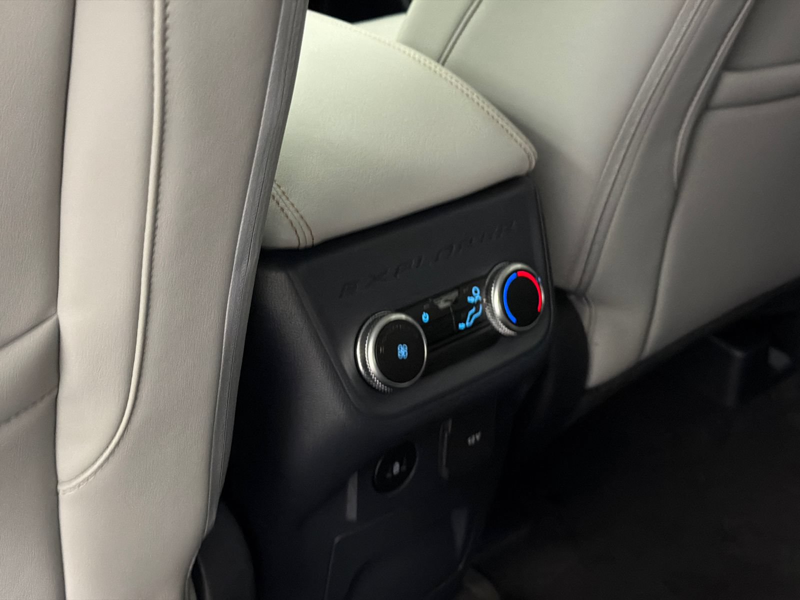 New 2026 Ford Explorer Active w/ Active Comfort Package AWD/4WD image 19