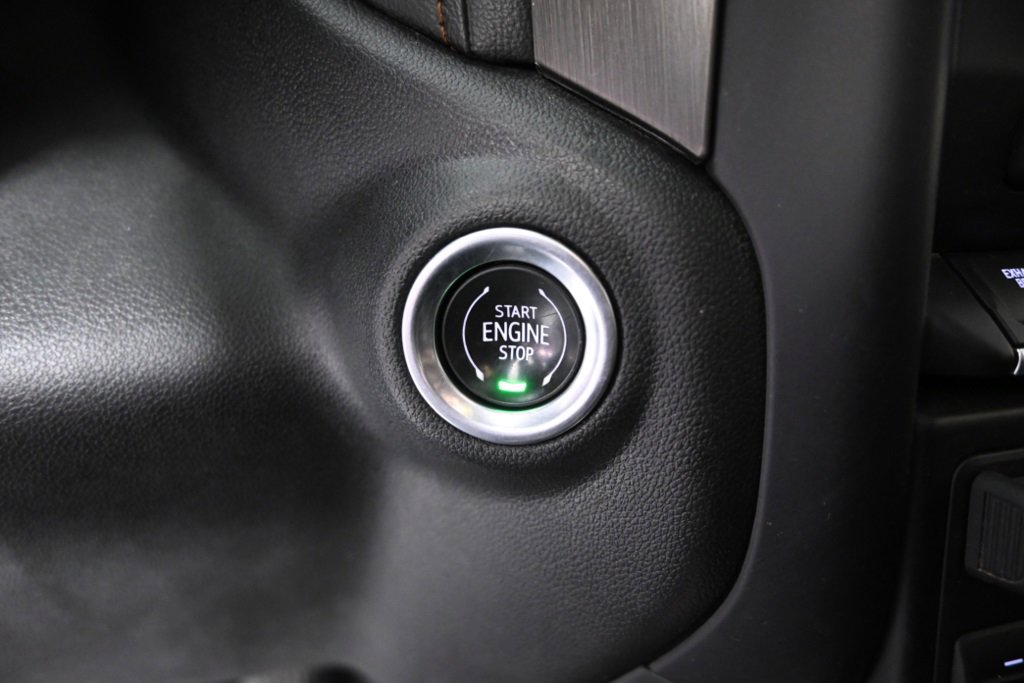 Used 2021 GMC Sierra 3500 AT4 image 38