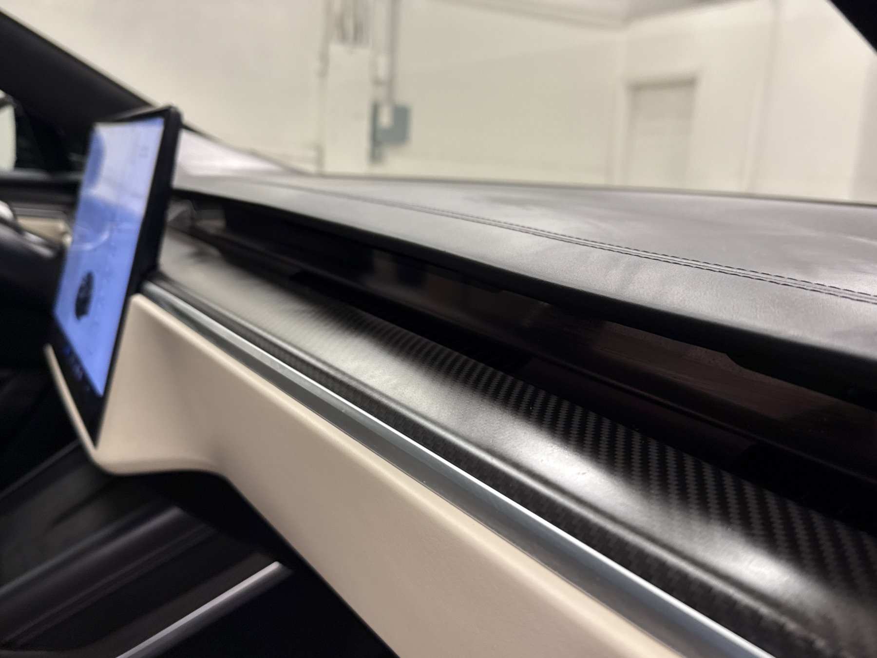 Used 2025 Tesla Model S Plaid image 46