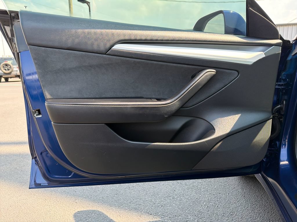 Used 2023 Tesla Model 3 Performance AWD/4WD image 10