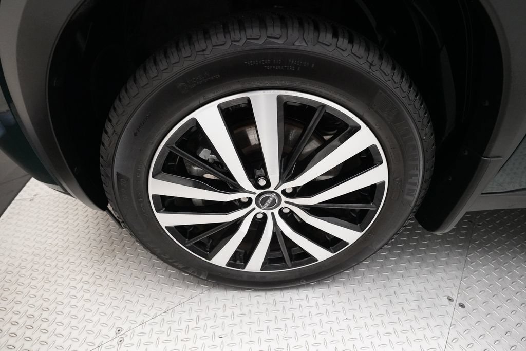 Used 2025 Nissan Pathfinder Platinum AWD/4WD image 26