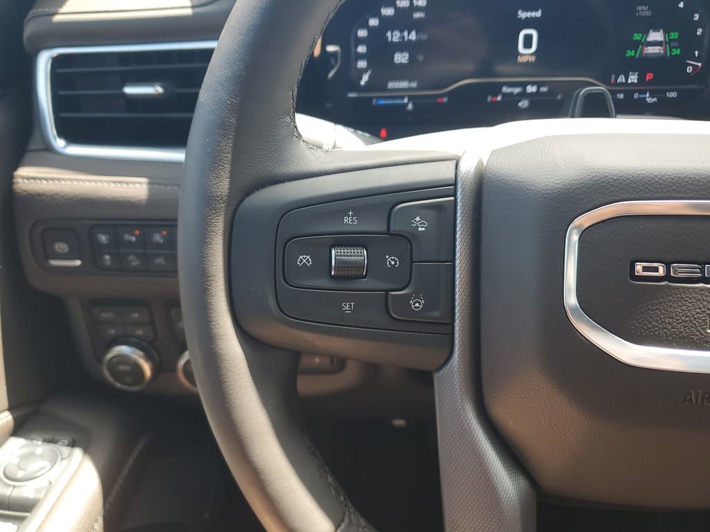 Used 2024 GMC Yukon Denali w/ Denali Reserve Package image 25