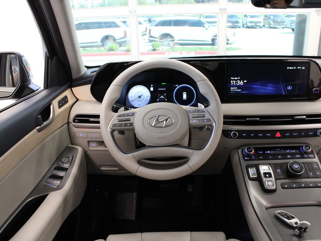 Used 2024 Hyundai Palisade Limited FWD image 22