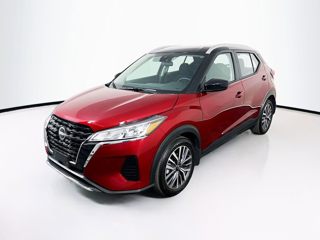 Used 2024 Nissan Kicks SV image 3