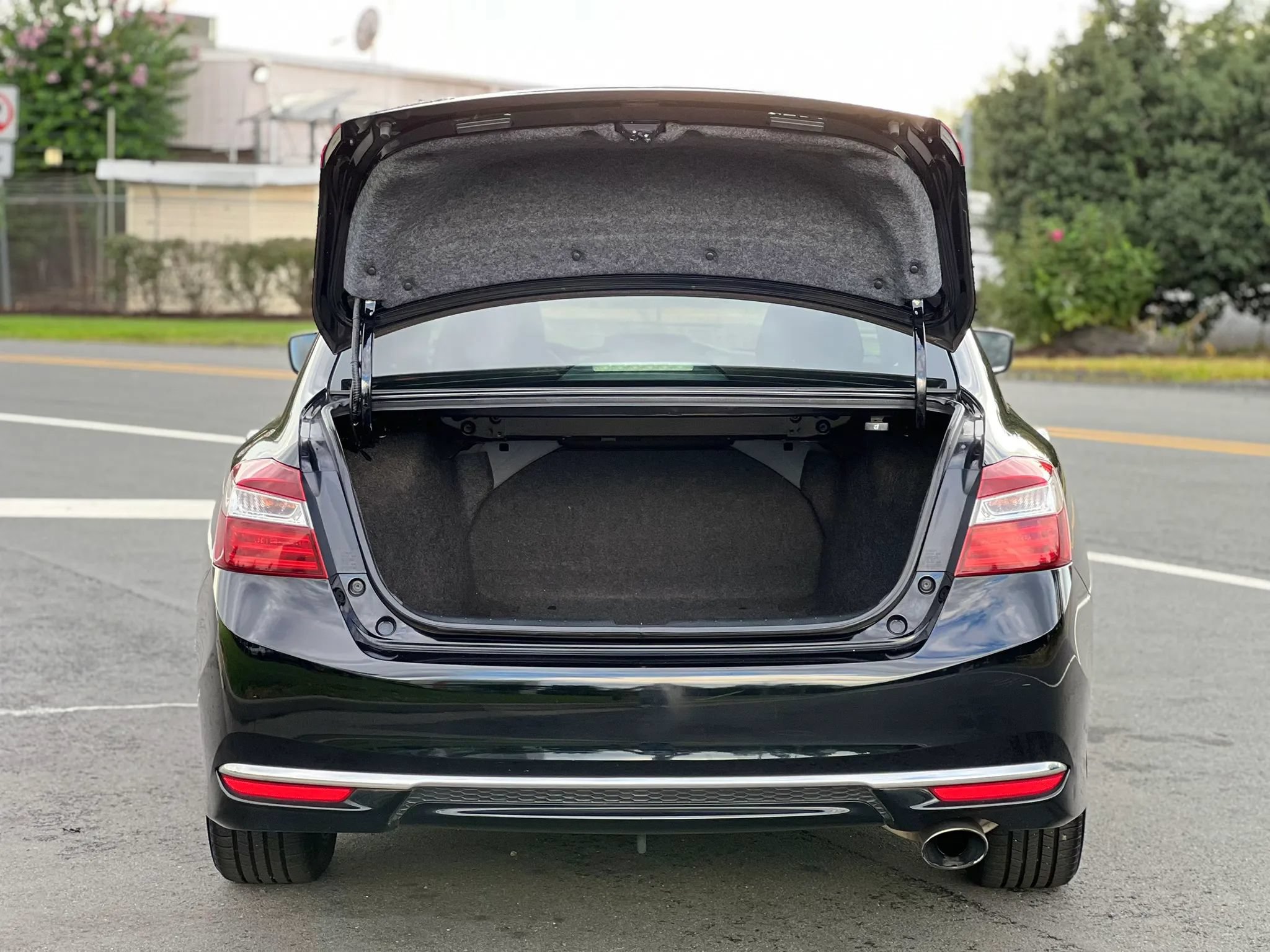 Used 2016 Honda Accord LX image 38