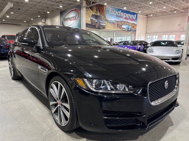 Used 2017 Jaguar XE Prestige image 1