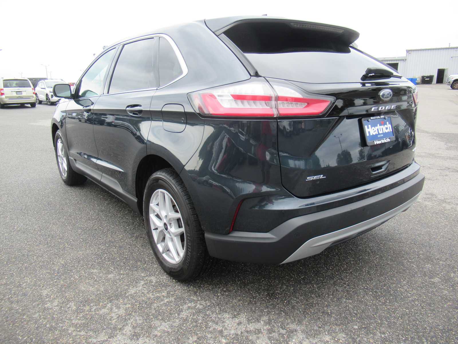 Used 2023 Ford Edge SEL w/ Convenience Package AWD/4WD image 7