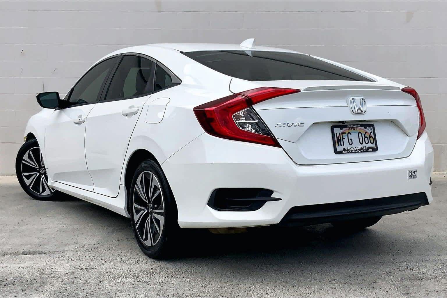 Used 2018 Honda Civic EX-T image 4