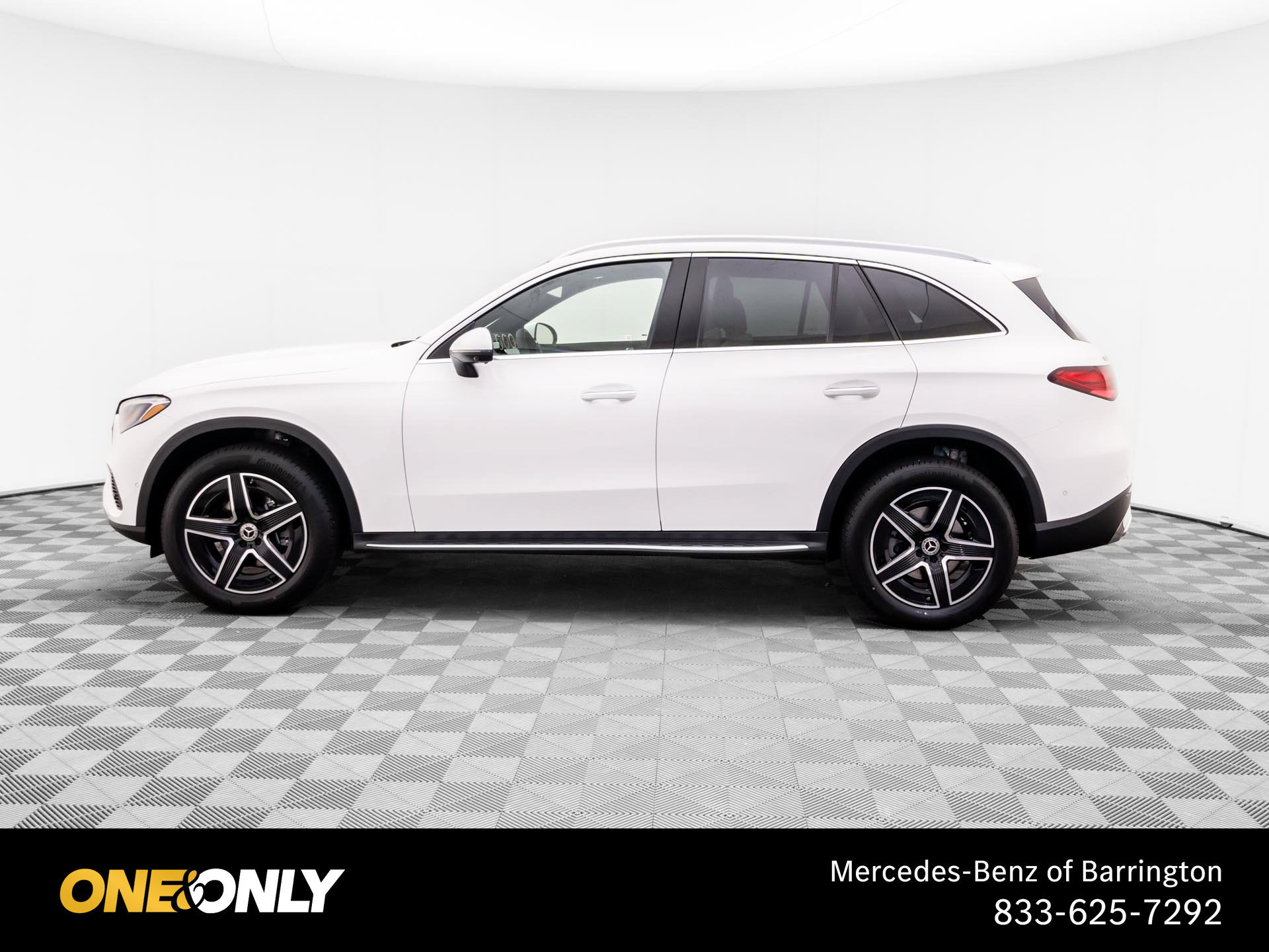 New 2027 Mercedes-Benz GLC 300 4MATIC image 2