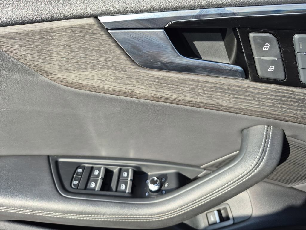 Used 2023 Audi A4 2.0T Premium Plus image 7