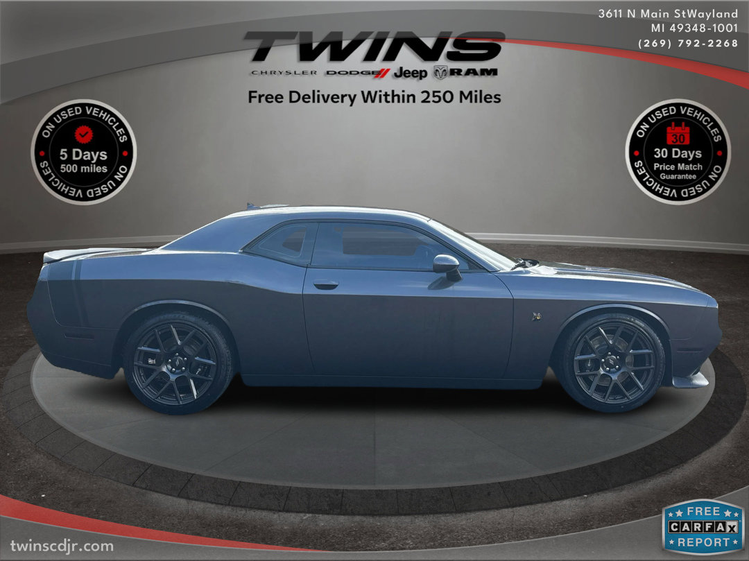 Used 2017 Dodge Challenger R/T Scat Pack image 2