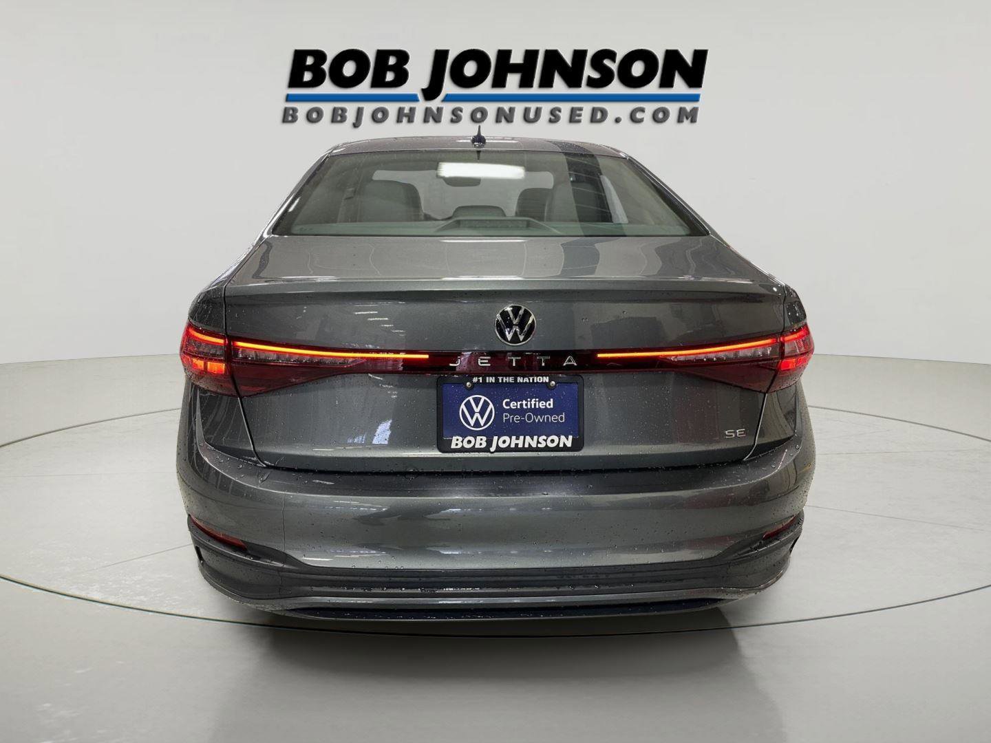 Used 2025 Volkswagen Jetta SE image 6