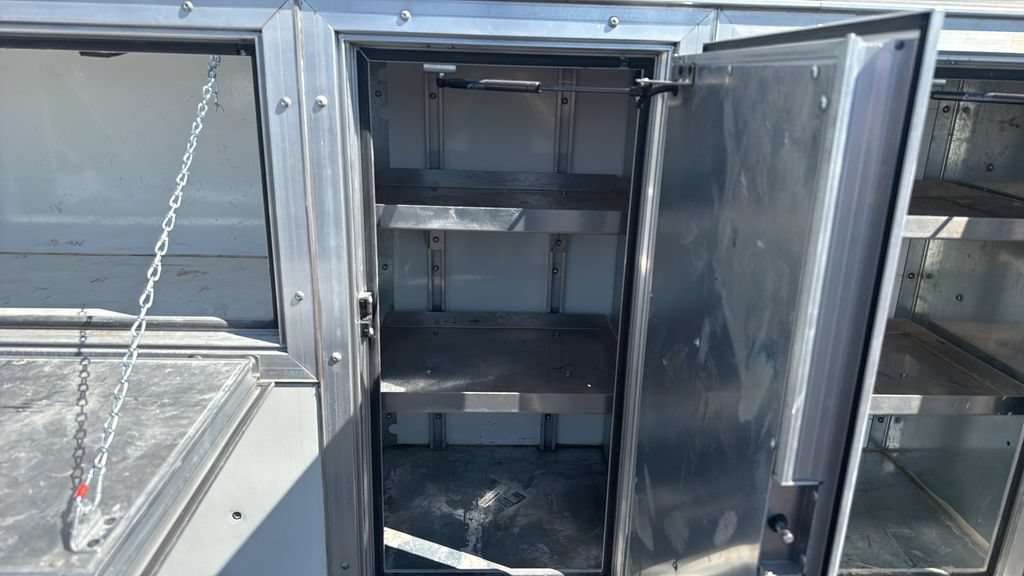 Used 2016 Chevrolet Express 3500 RWD image 14
