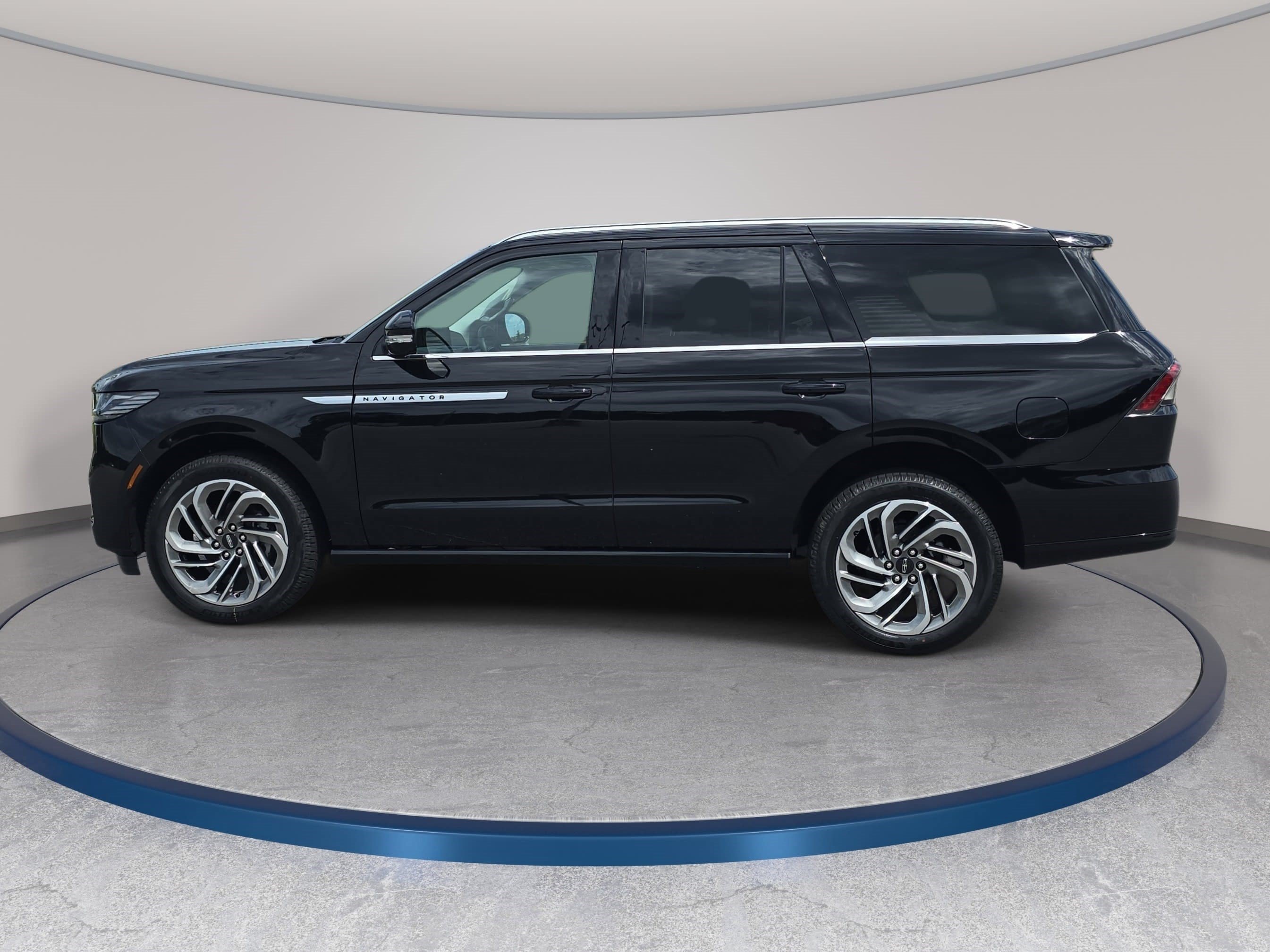 New 2027 Lincoln Navigator Reserve AWD/4WD image 8
