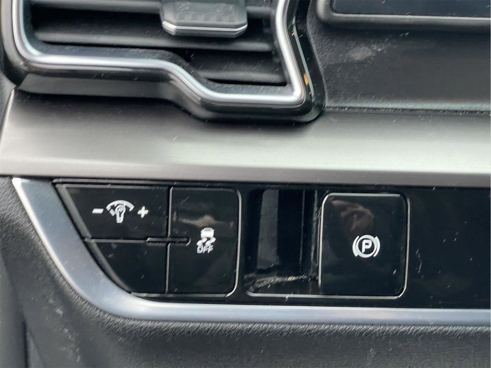 Used 2023 Kia Sportage EX image 24