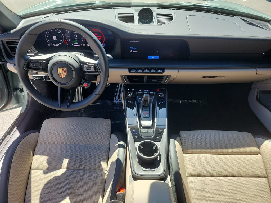 Certified 2025 Porsche 911 Targa 4 GTS AWD/4WD image 20