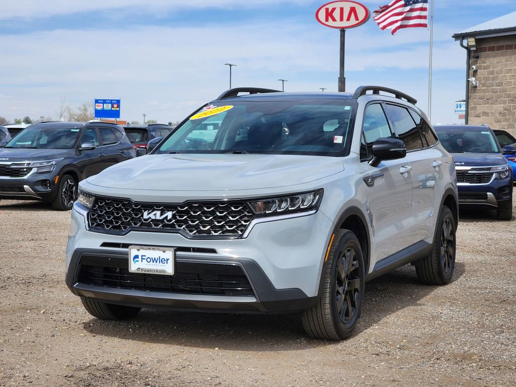 Certified 2022 Kia Sorento S w/ Panoramic Sunroof Package image 4