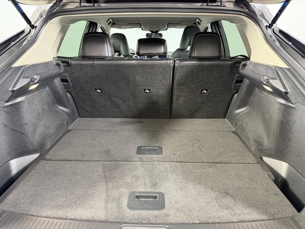 Used 2025 Nissan Ariya FWD image 33