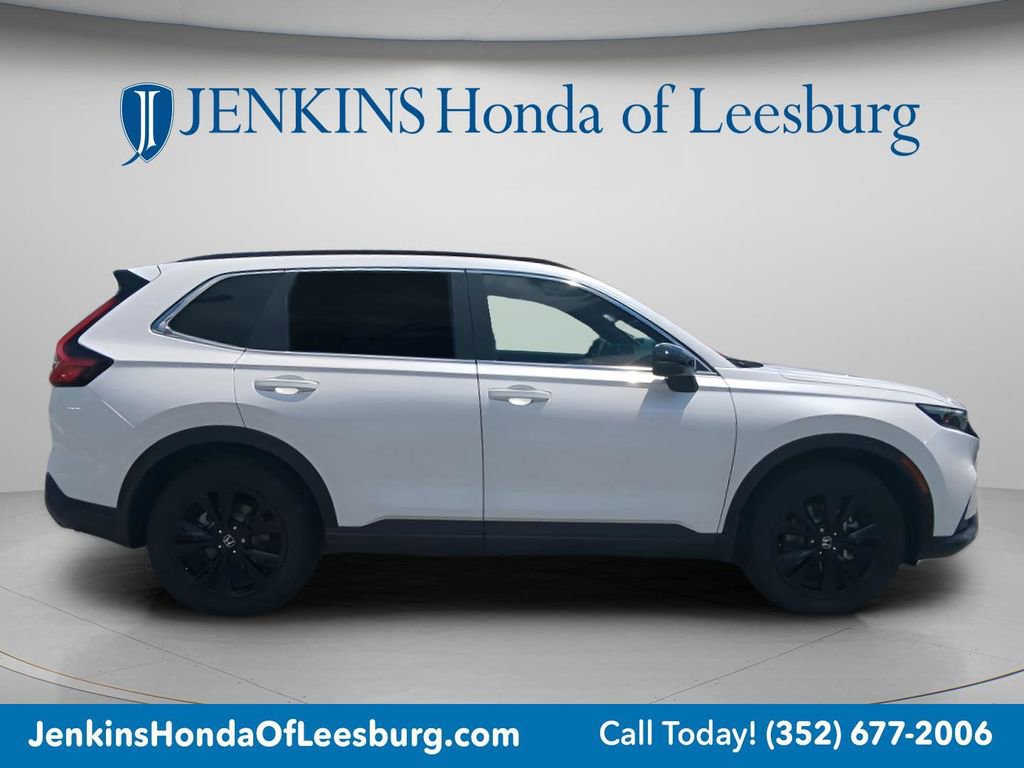 Used 2024 Honda CR-V Sport Touring image 3
