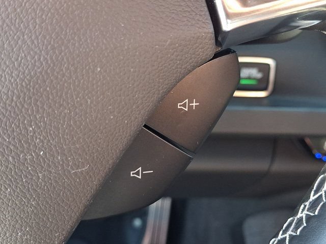 Used 2023 Chevrolet Camaro LT RWD image 29