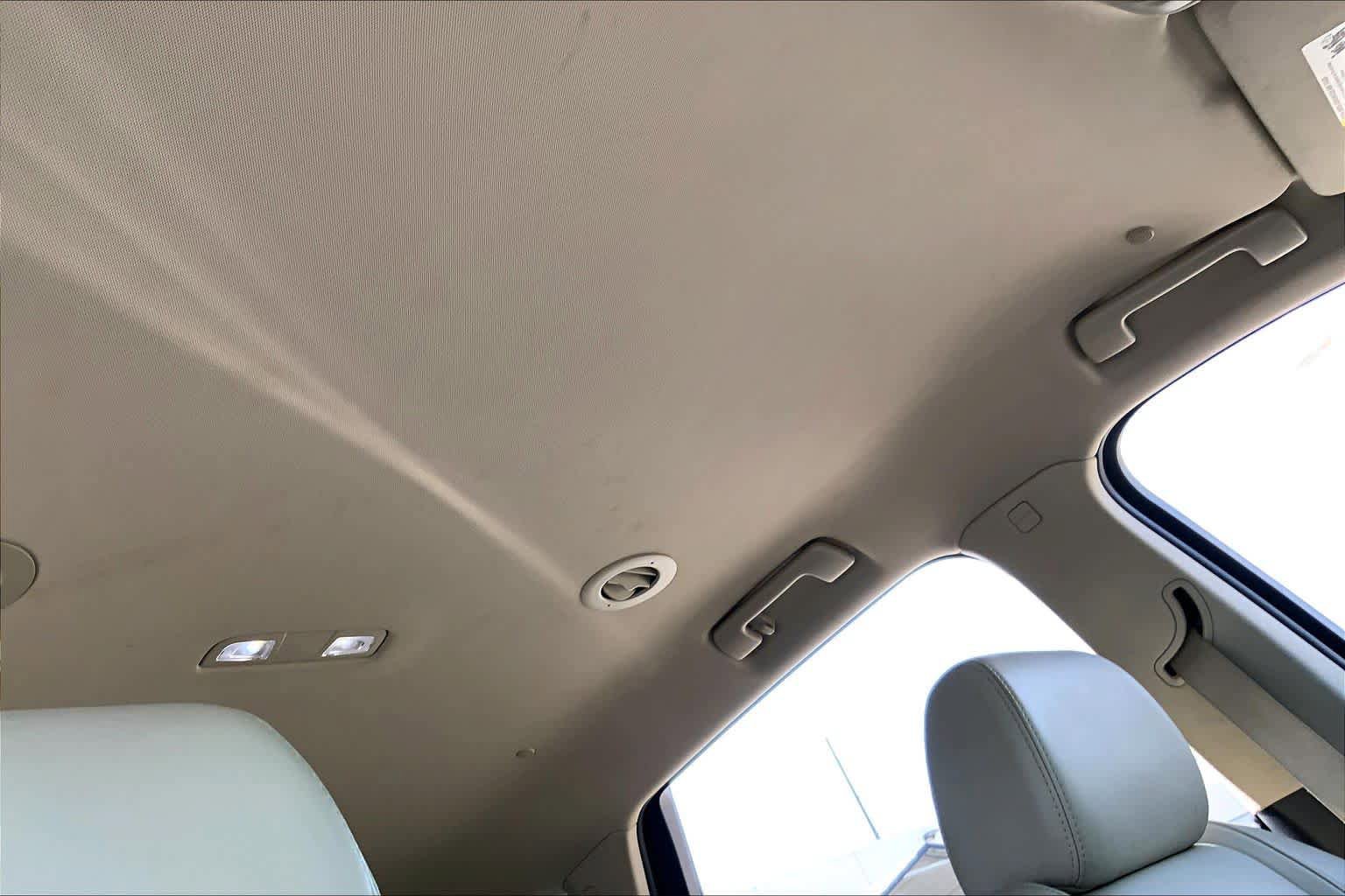 Used 2020 Buick Enclave Essence w/ LPO, Touring Package FWD image 14