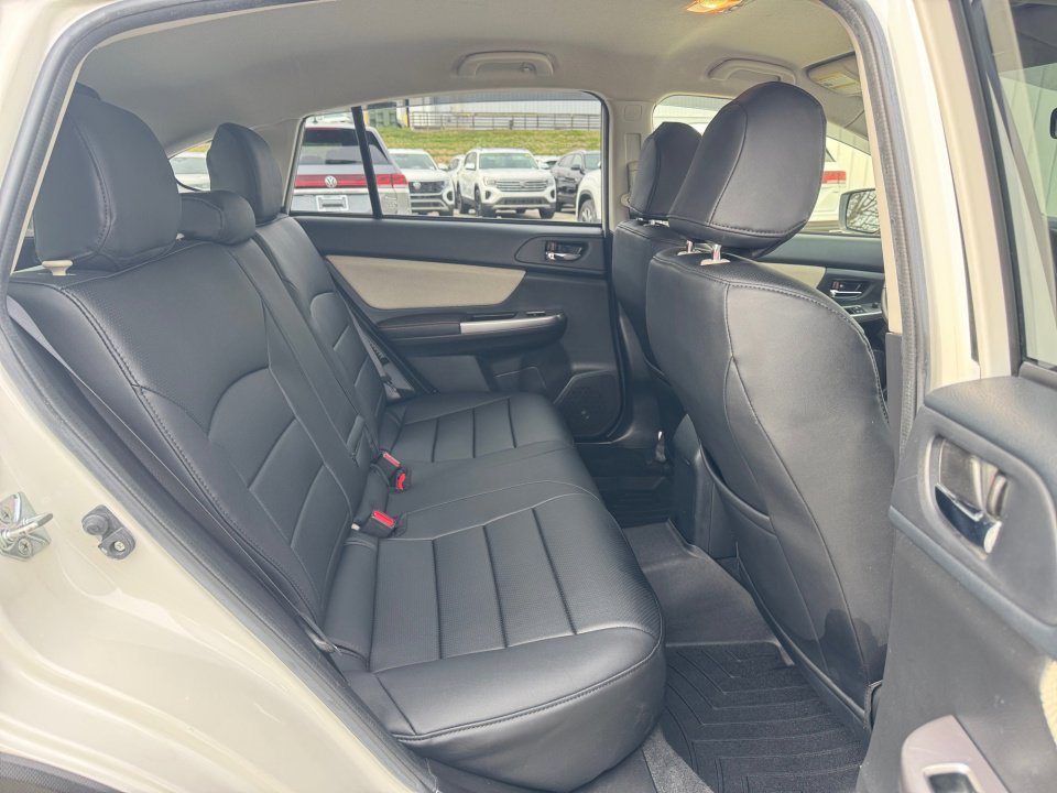 Used 2016 Subaru Crosstrek Hybrid image 33